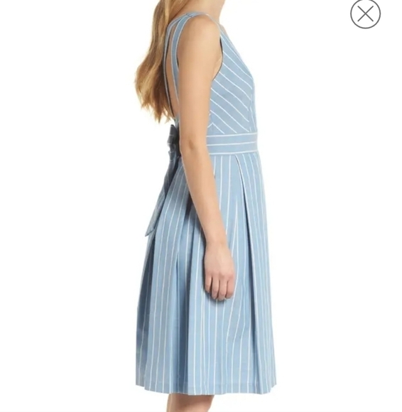 𝅺Gal Meets Glam Samantha Fit and Flare Dress - Picture 11 of 17